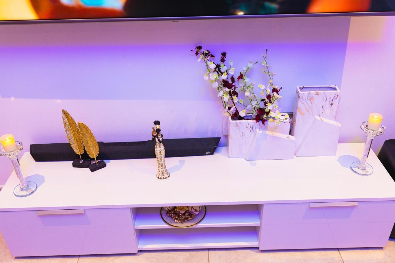 אקרה Piano And Gold At The Signature, Tetteh Quarshie מראה חיצוני תמונה
